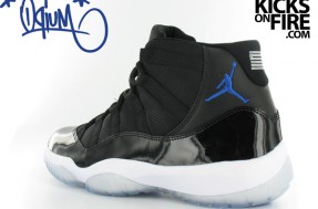 Air Jordan 11 (XI) Space Jam â€“ Black / Varsity Royal â€“ White